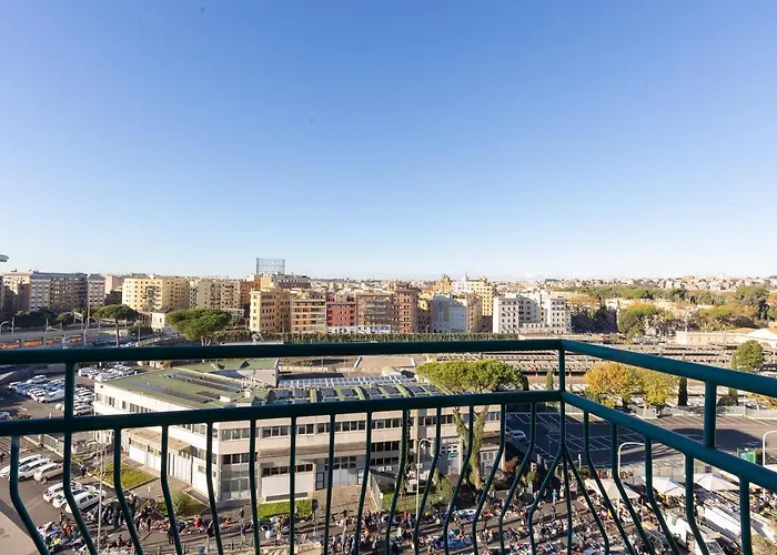 דירה Piramide View By In